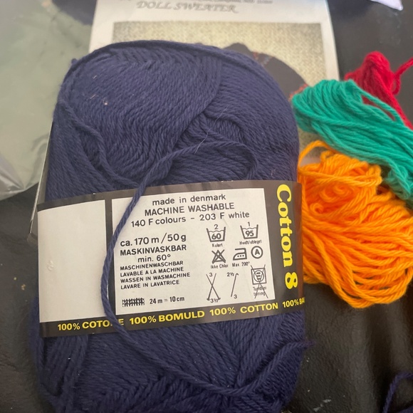 Yarn to make a doll clothes - Picture 5 of 8